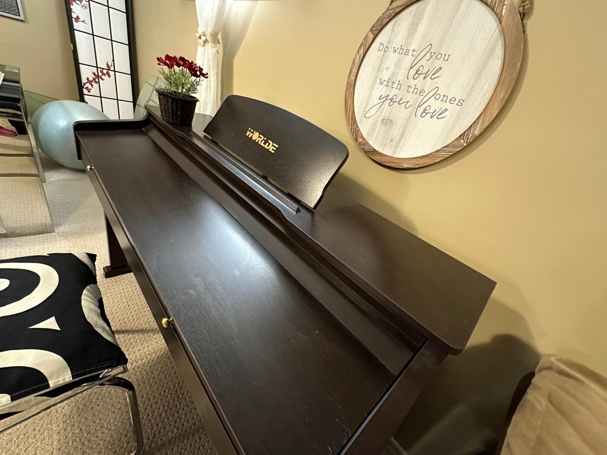 Scorpio House Langley Room B Bagian luar foto